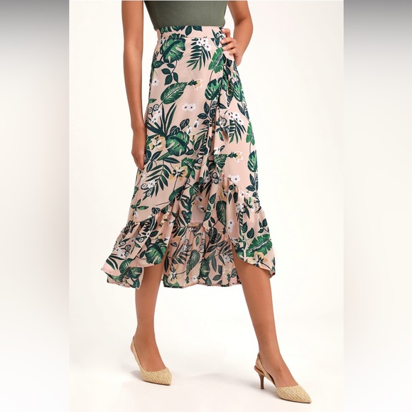 Lulu’s Island State of Mind Blush Tropical Print Ruffled Midi Skirt - Picture 1 of 13